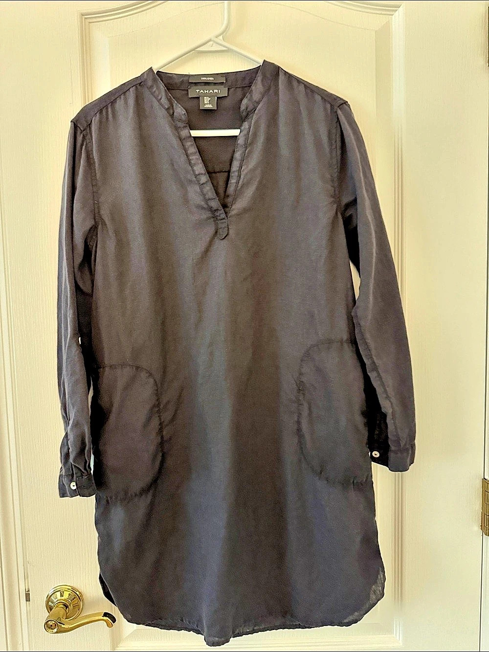 Tahari Long Sleeve Tunic Coverup in Black Size Medium